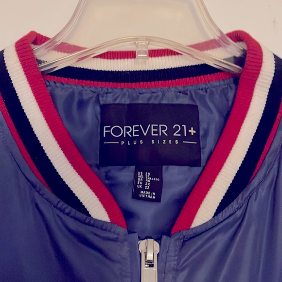 💙❤️ Like New- FOREVER 21 California Jacket - Picture 4 of 6